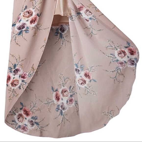 Nude floral print off shoulder boho dress - Picture 2 of 5